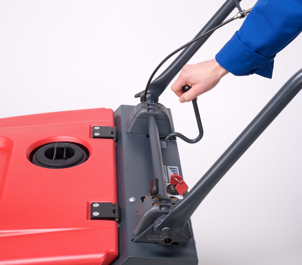 Cleanfix KS650 IBC zamiatarka elektryczna